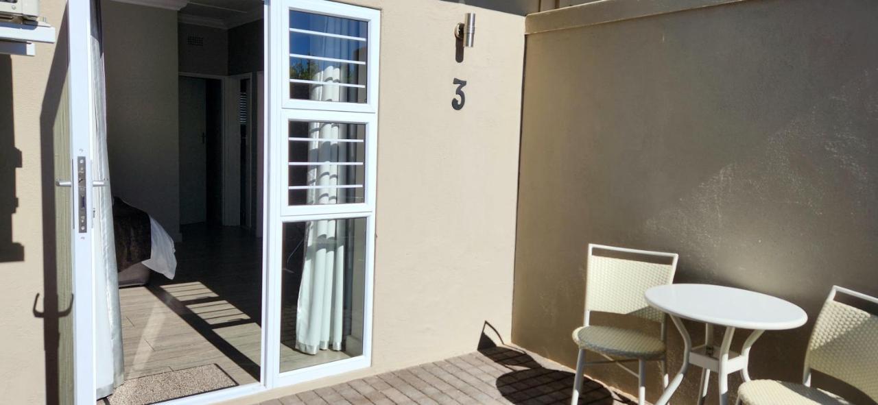 Green Kalahari Guesthouse Upington Exterior photo