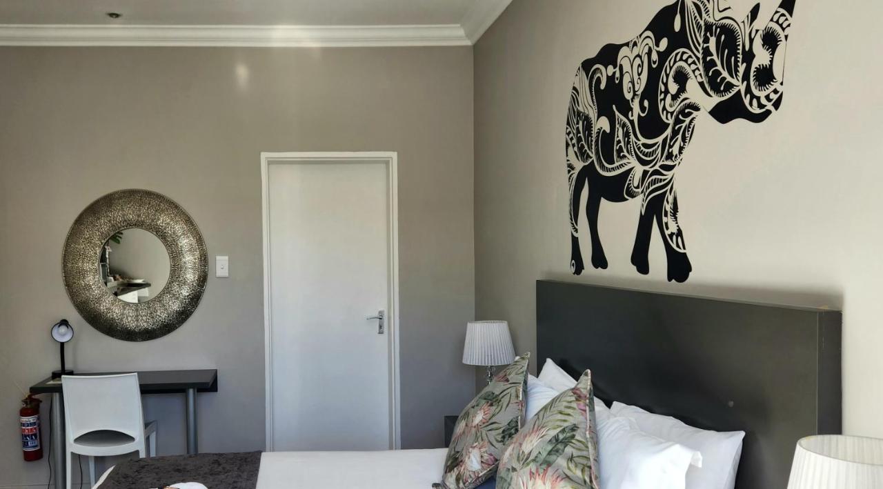 Green Kalahari Guesthouse Upington Exterior photo