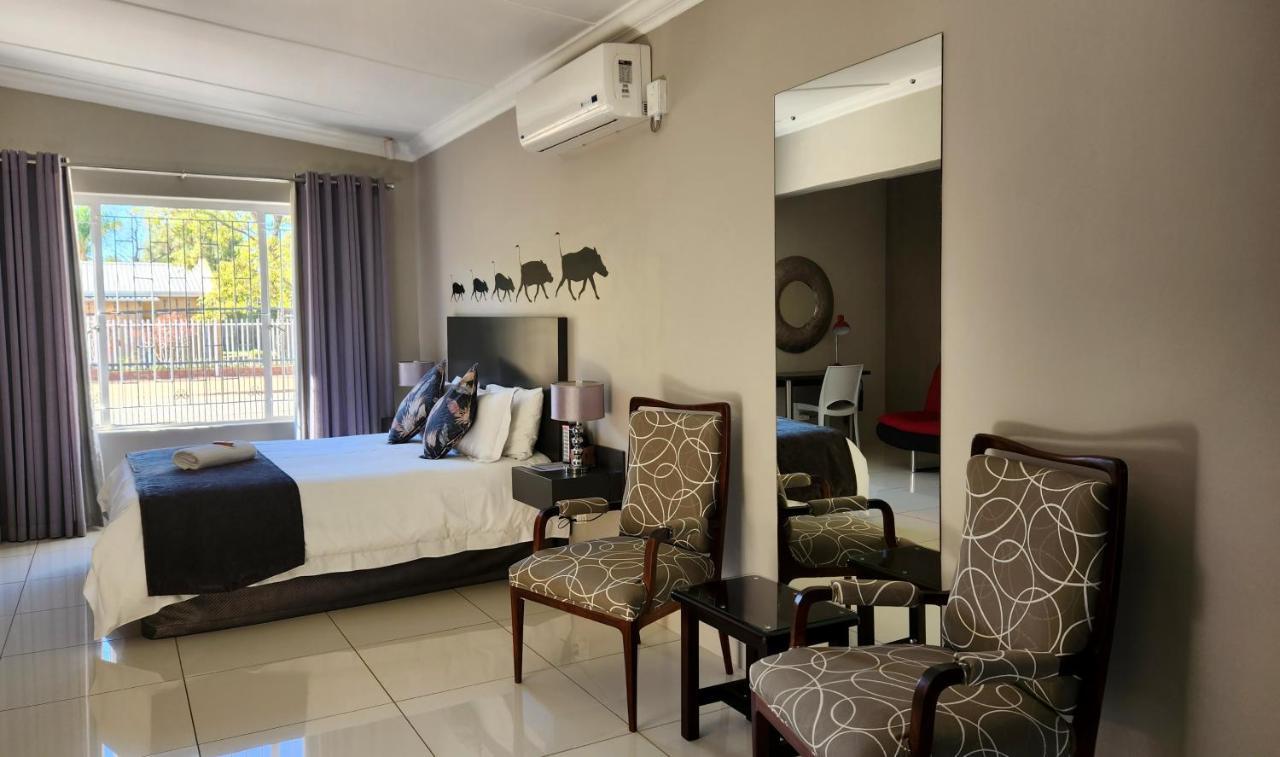 Green Kalahari Guesthouse Upington Exterior photo